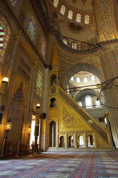 sultanahmet-blue-mosque-interior