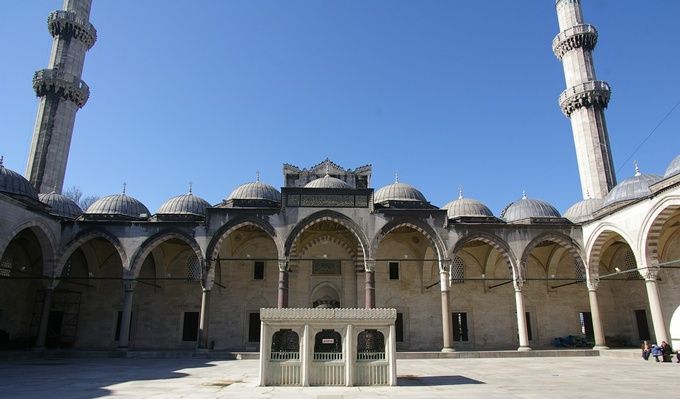 suleymaniye-mosque-istanbul-avlu